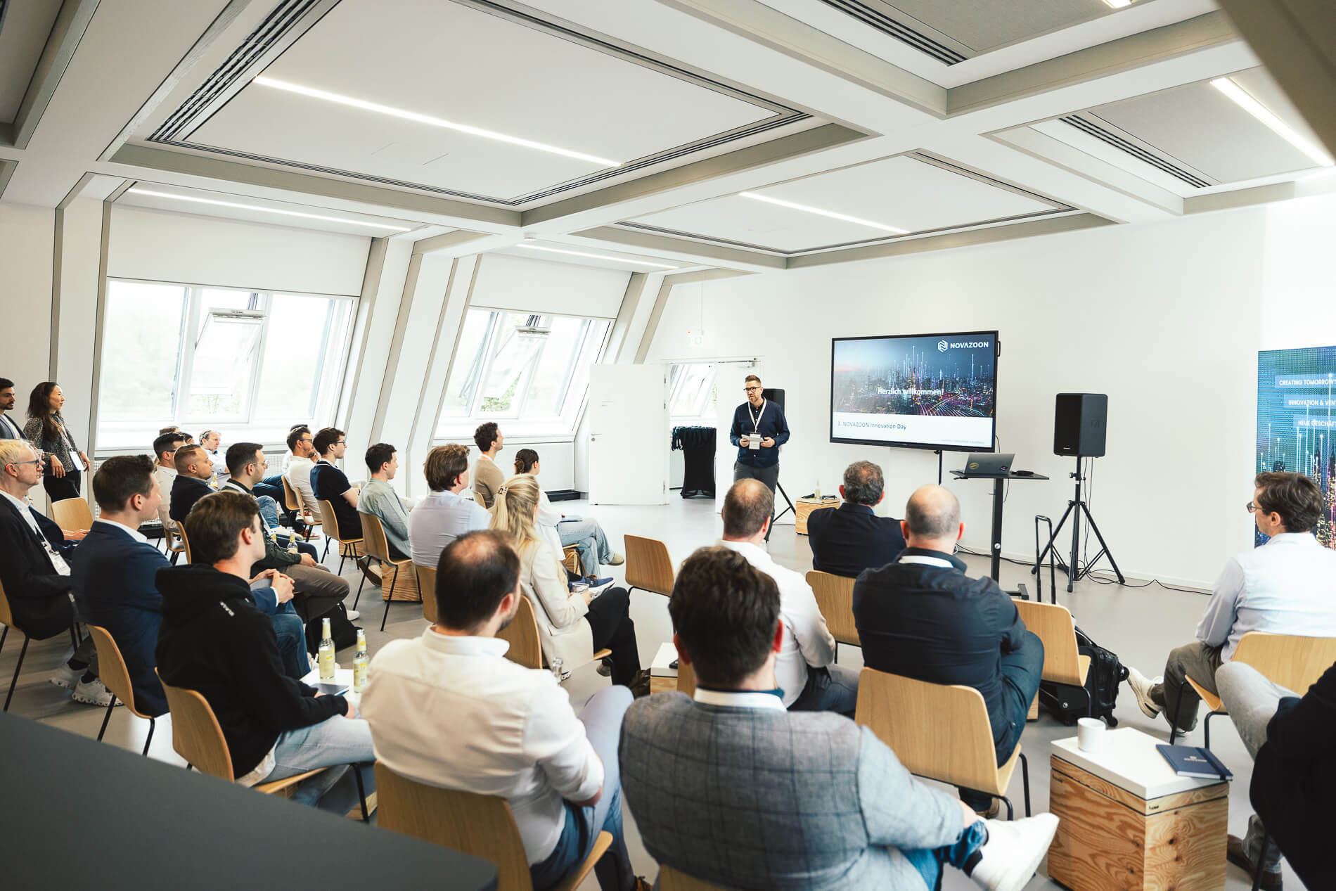 Impressions & Gallery 72 "xtra-Large" Meeting-, Event-, Tagungsräume: 31 – 80 Personen